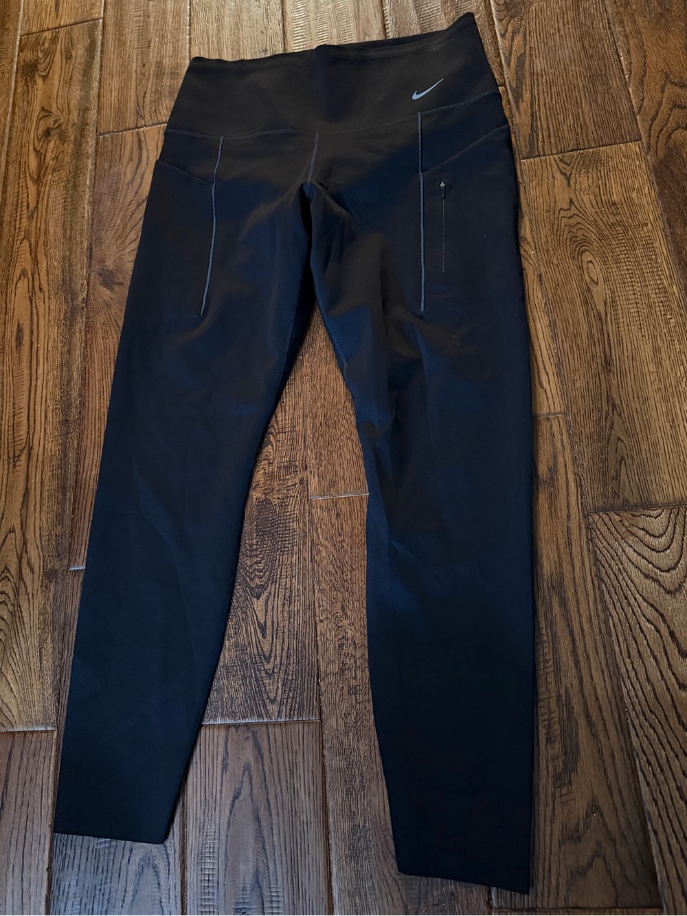 NWOT  NIKE DRI-FIT Black High-Waist Training Leggings with Side Pockets Size L